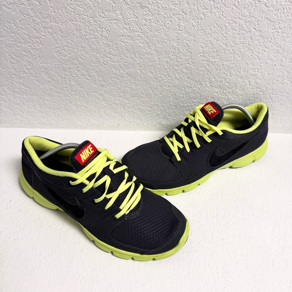 Nike Dark Gray Neon Running Sneaker Men Sz 12 - Picture 3 of 11